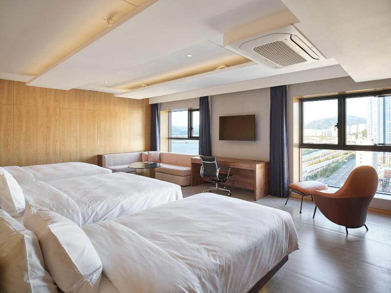 Hotel Tt Gupo image