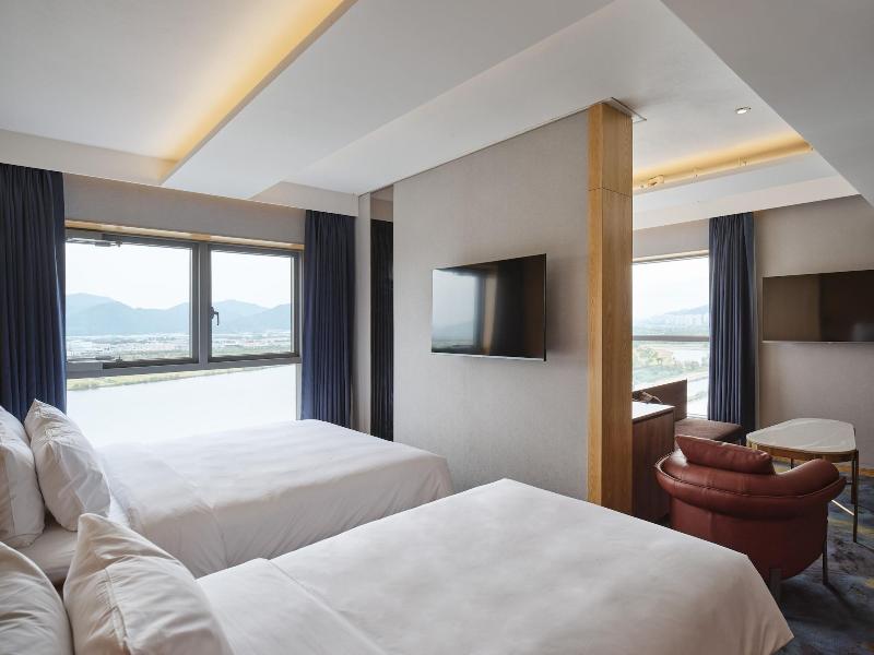 Hotel Tt Gupo image