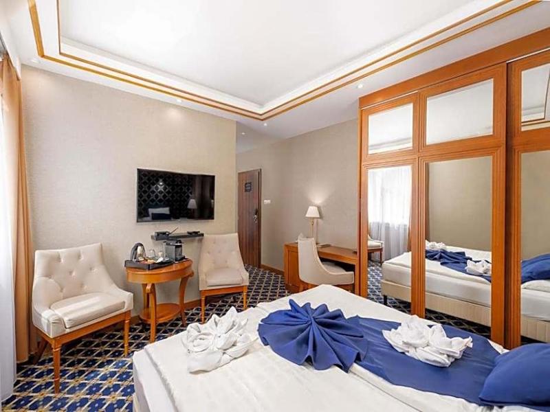 Central Hotel Es Etterem image