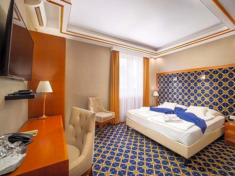 Central Hotel Es Etterem image 2