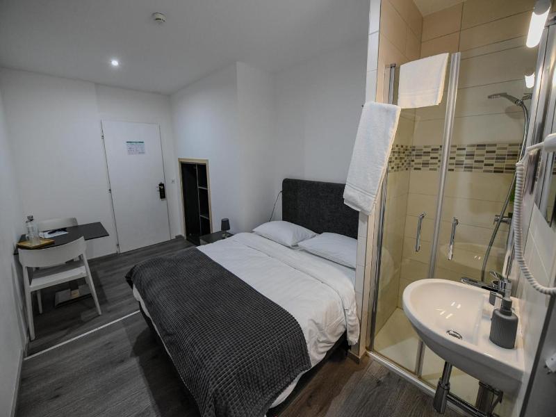 Hotel De France image