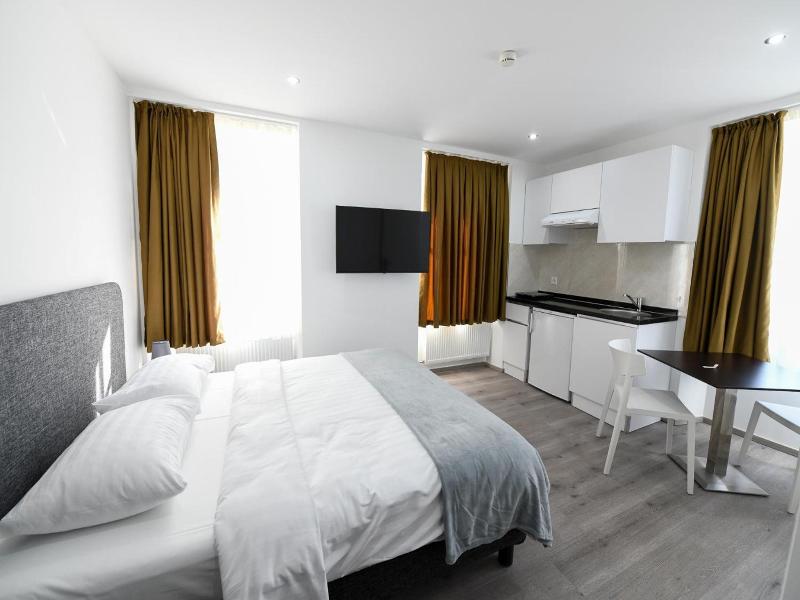 Hotel De France image