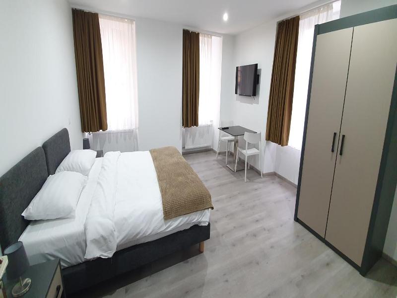 Hotel De France image
