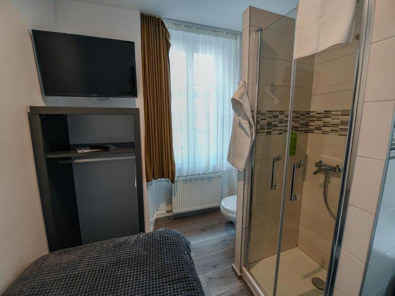 Hotel De France image