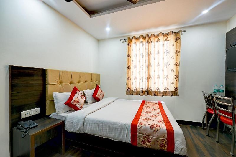 Hotel Dhwani Palace image
