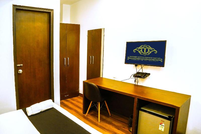 Airport Hotel Tashree image