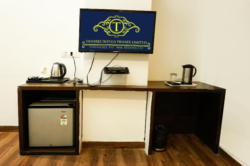 Airport Hotel Tashree image