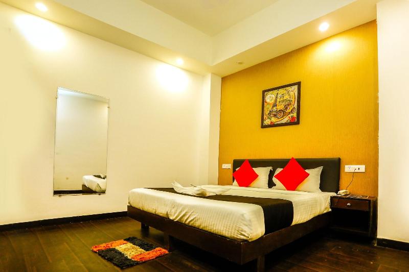 Airport Hotel Tashree image