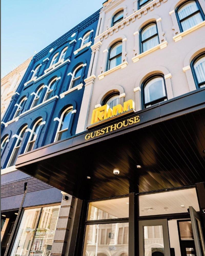 Kinn Guesthouse Downtown image