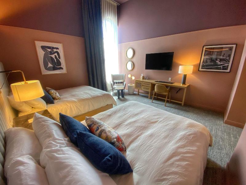 Kinn Guesthouse Downtown image