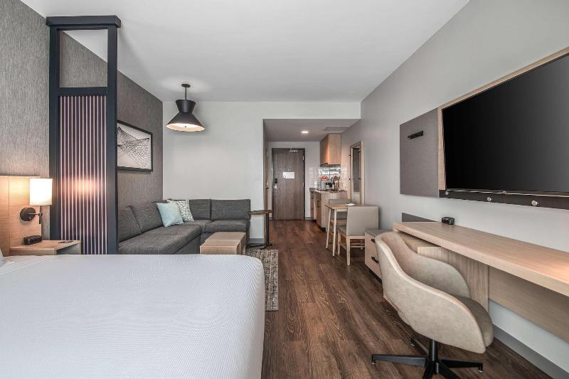 Hyatt Place Newark Silicon Valley image