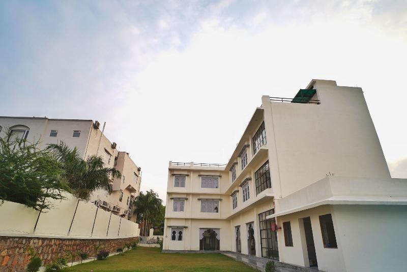 Serenity Hill Resort Spa image