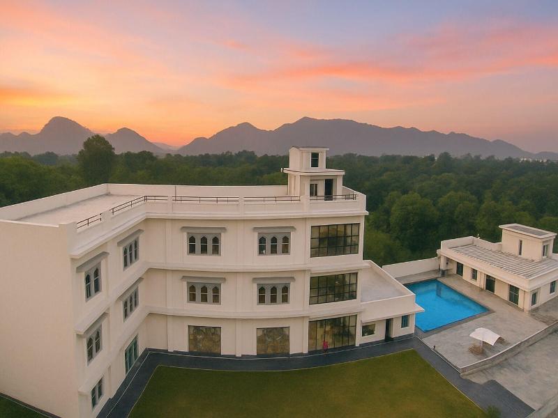 Serenity Hill Resort Spa image