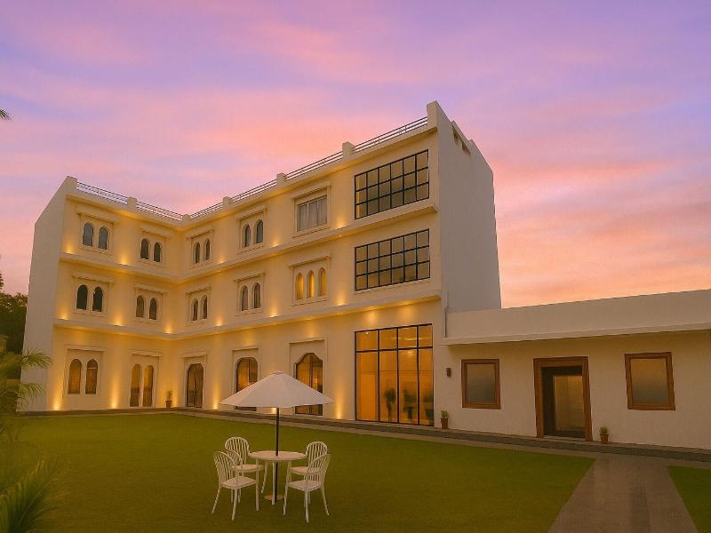 Serenity Hill Resort Spa image