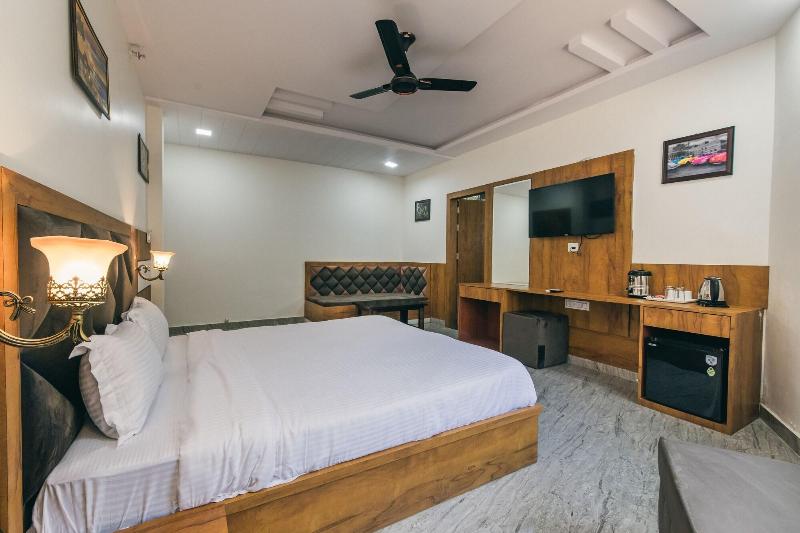 Serenity Hill Resort Spa image