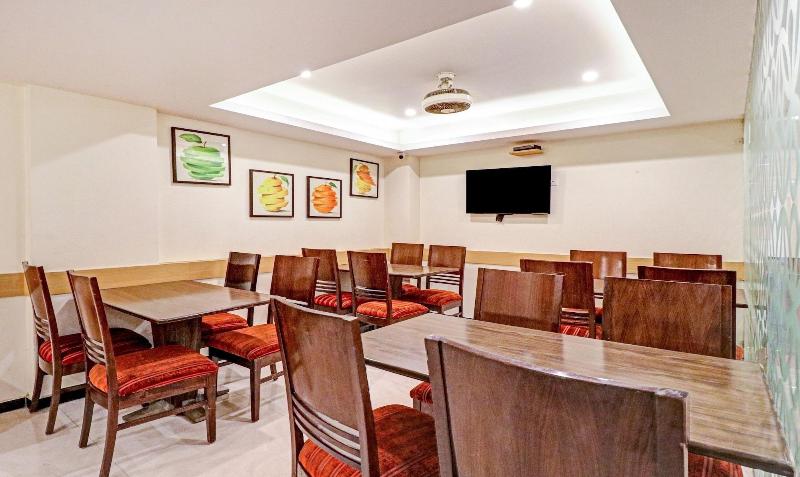 Treebo Galaxy Rooms image