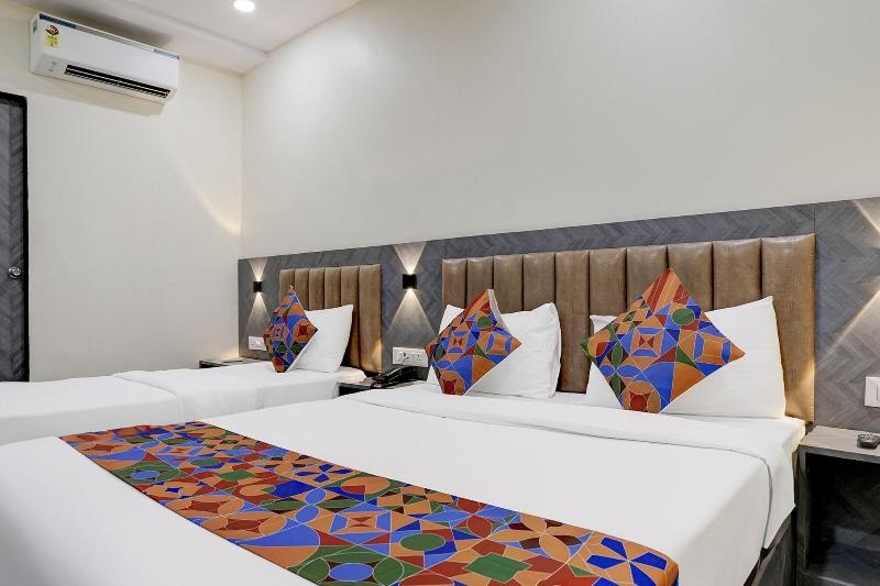Fabexpress Golden Sands Inn image