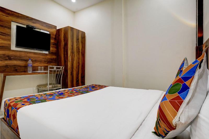 Fabexpress Golden Sands Inn image