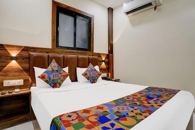 Fabexpress Golden Sands Inn image