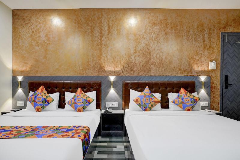 Fabexpress Golden Sands Inn image