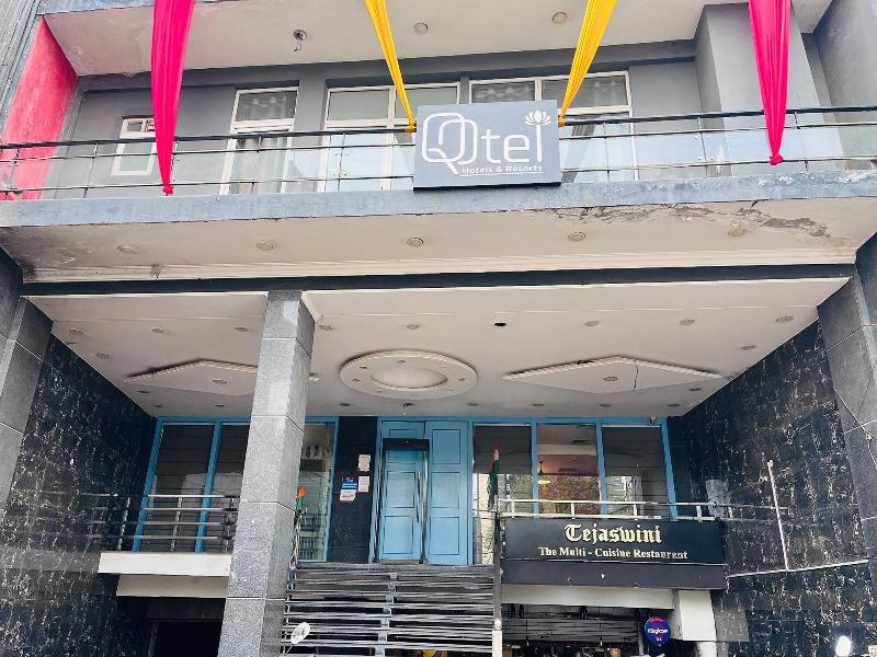 Qotel Chattarpur image