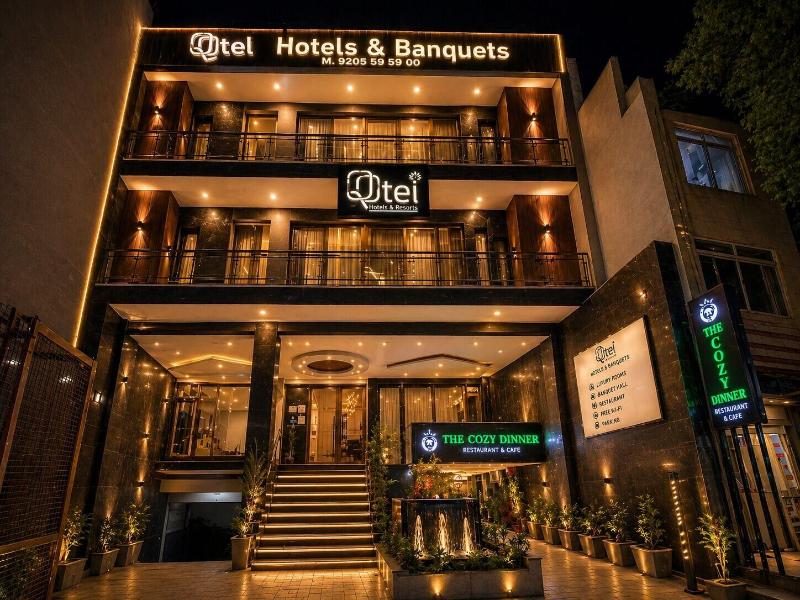Qotel Chattarpur — general view