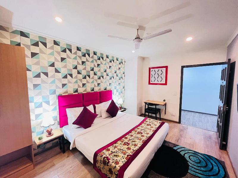 Qotel Chattarpur image