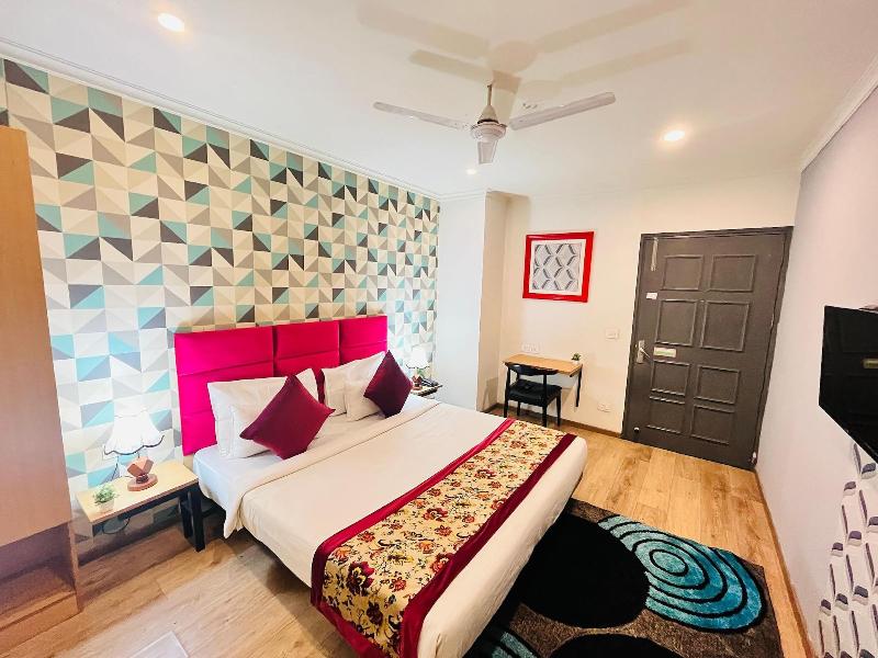 Qotel Chattarpur image