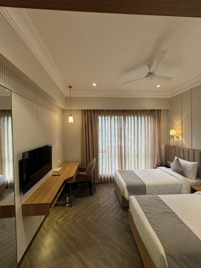 Hotel Mumbai House Mindspace Malad image
