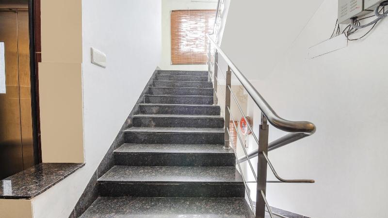 Fabhotel Mrv Inn image