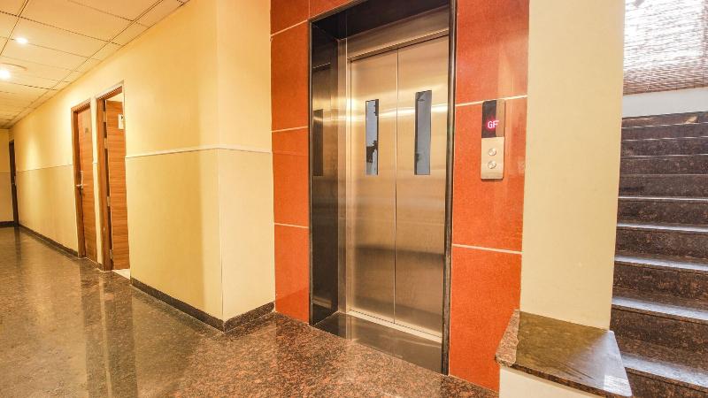 Fabhotel Mrv Inn image