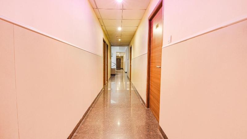 Fabhotel Mrv Inn image