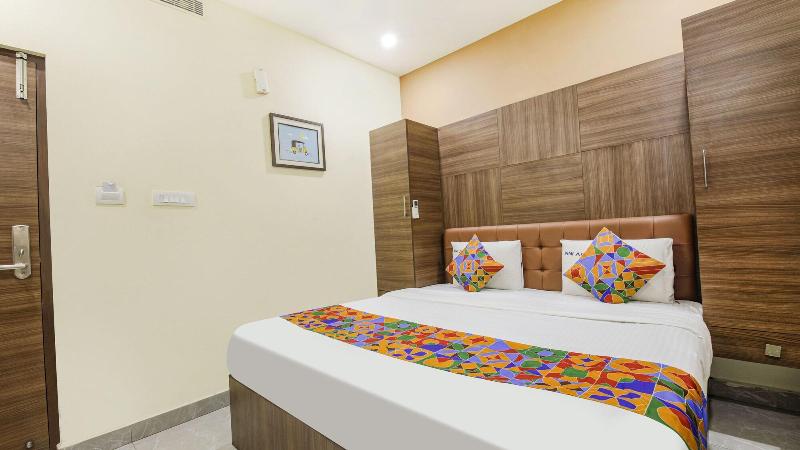 Fabhotel Mrv Inn image