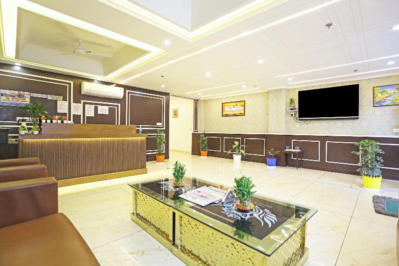 Hotel Decent Suites Delhi Airport image