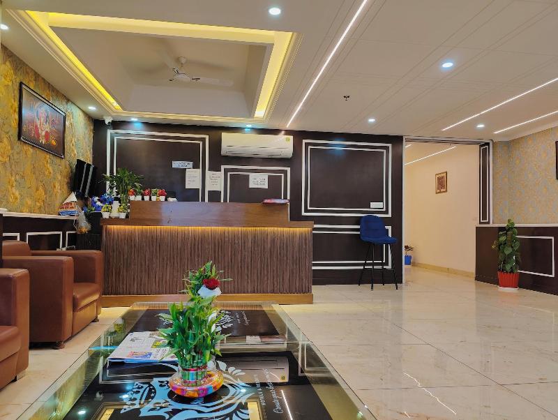 Hotel Decent Suites Delhi Airport image