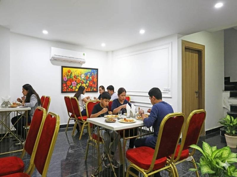 Hotel Decent Suites Delhi Airport image