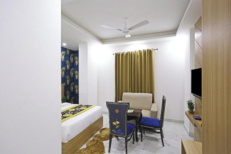 Hotel Decent Suites Delhi Airport image