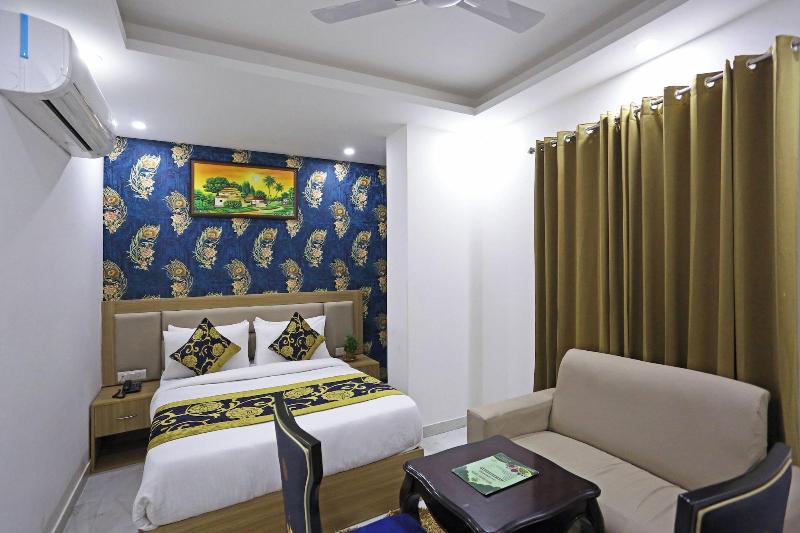Hotel Decent Suites Delhi Airport image