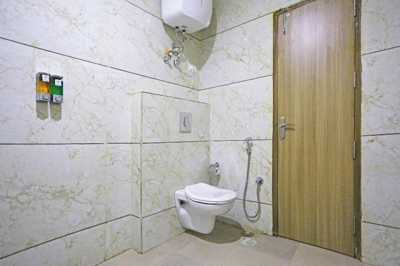 Hotel Decent Suites Delhi Airport image