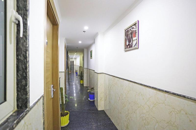 Hotel Decent Suites Delhi Airport image
