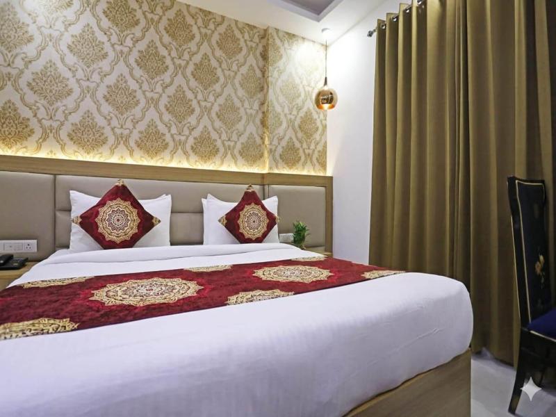 Hotel Decent Suites Delhi Airport image