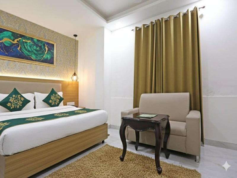 Hotel Decent Suites Delhi Airport image