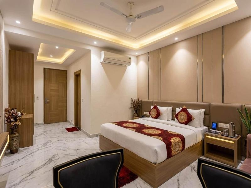 Hotel Decent Suites Delhi Airport image
