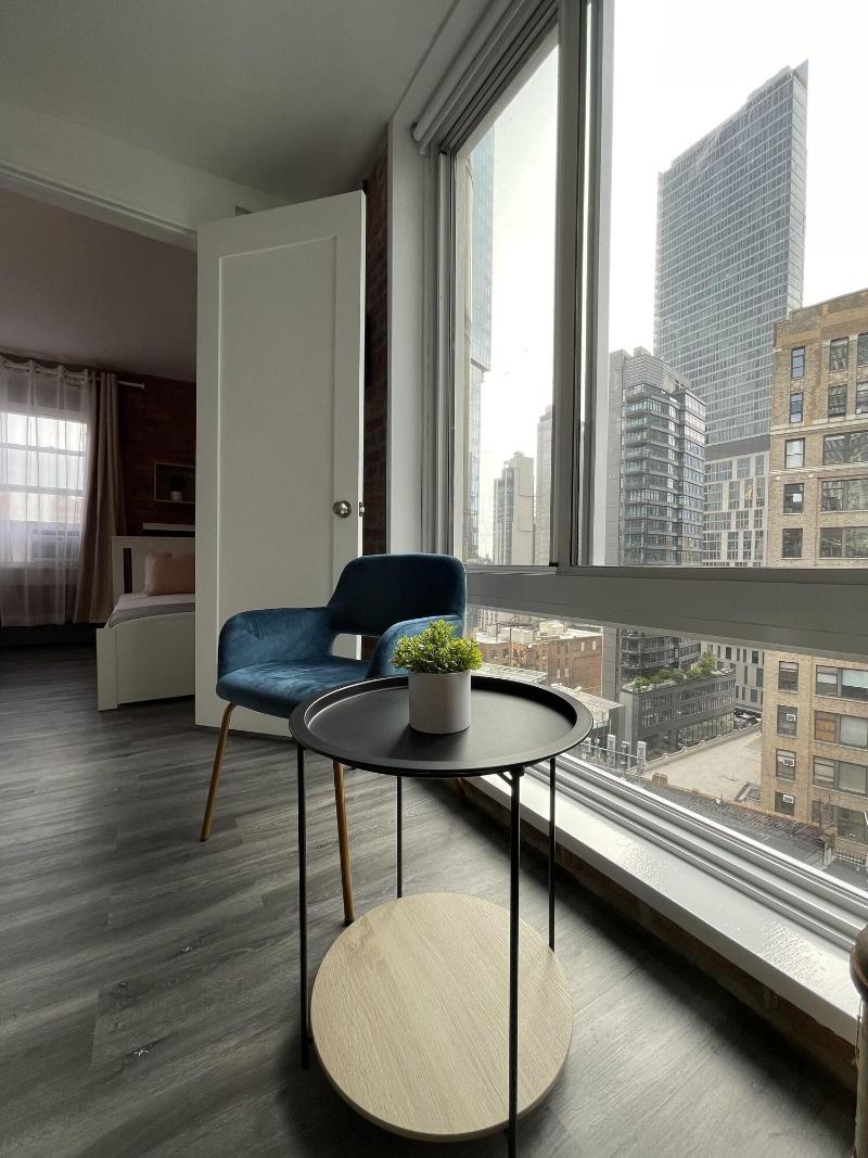 Hotel And The City Midtown image