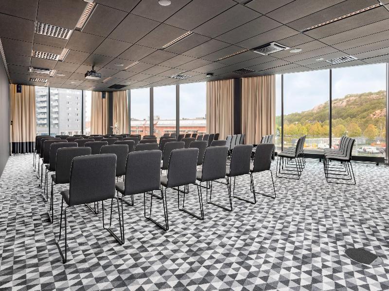 Clarion Hotel Karlatornet image