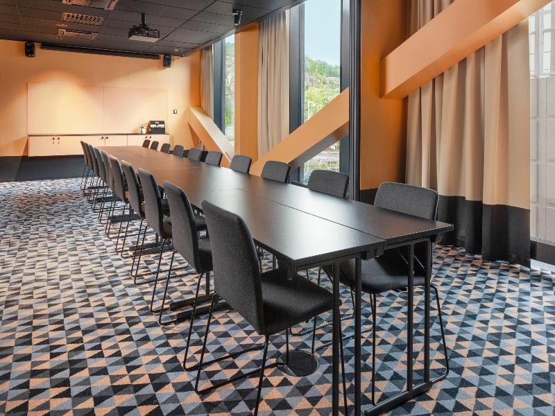Clarion Hotel Karlatornet image