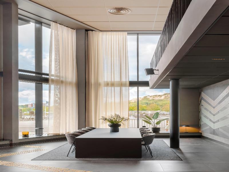 Clarion Hotel Karlatornet image