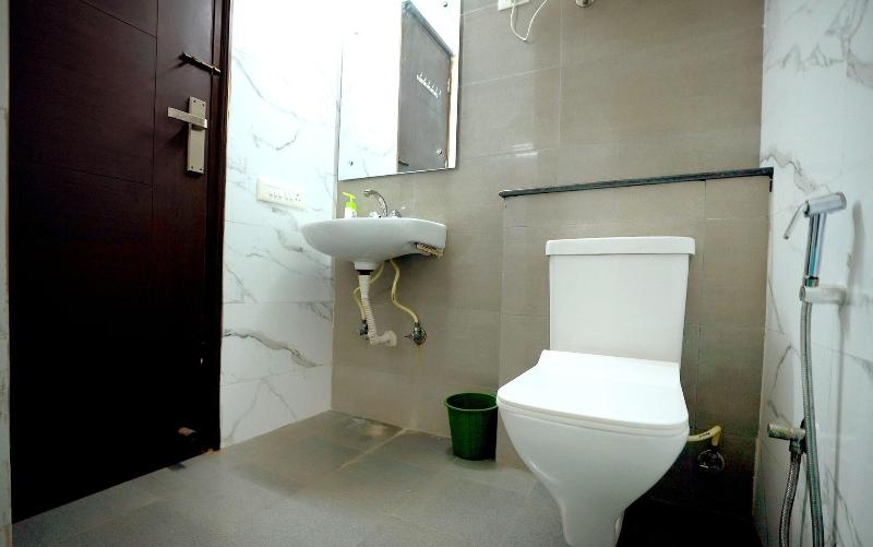 Gupta Residency Near Noida Sector 50 Metro Station image