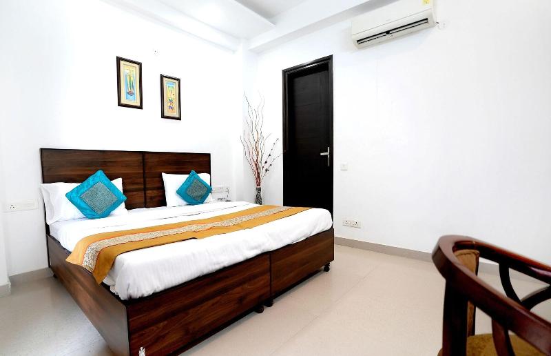Gupta Residency Near Noida Sector 50 Metro Station image