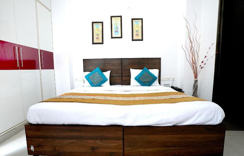 Gupta Residency Near Noida Sector 50 Metro Station image